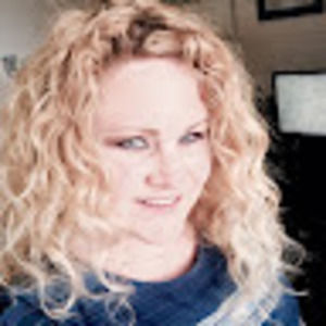 Meet your Posher, Polly